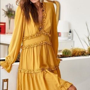 BiBi Tiered Feminine Dress (L), Mustard.